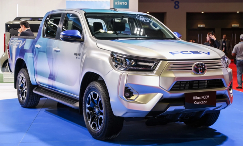 Xe bán tải Hilux FCEV concept. Ảnh: Paultan