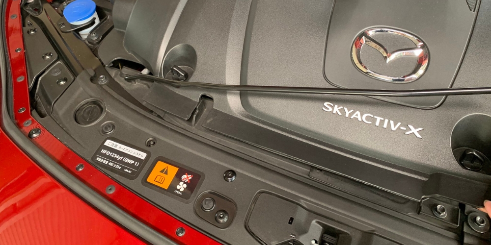 Động cơ Skyactiv-X là động cơ xăng thương mại đầu tiên sử dụng công nghệ đánh lửa nén nạp đồng nhất