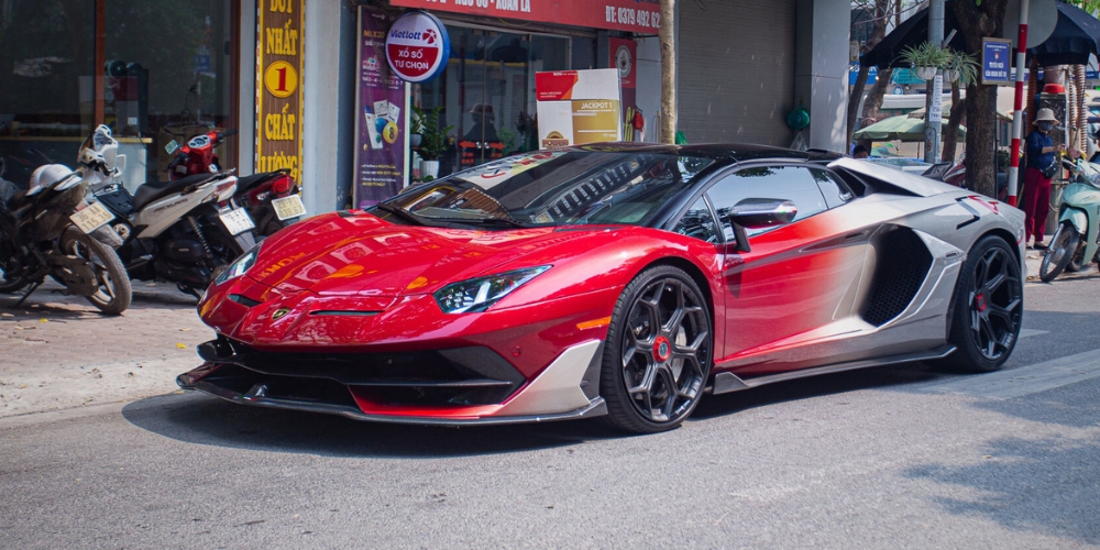 lamborghini aventador tai viet nam cua dai gia ha noi